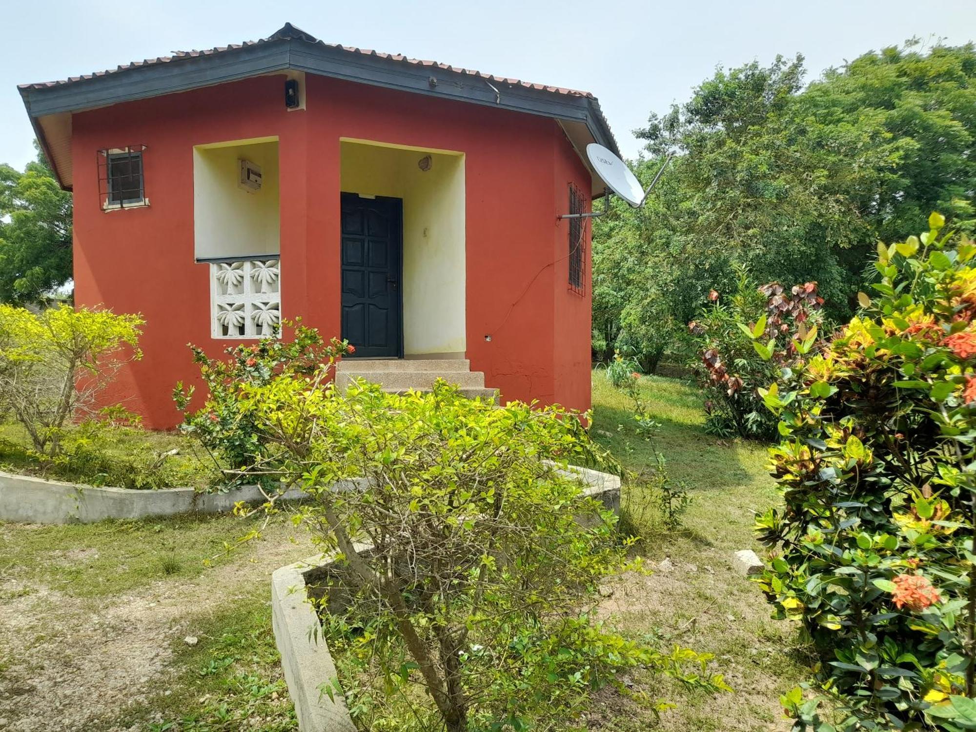 Paradise Ocean Resort Cape Coast Exterior photo