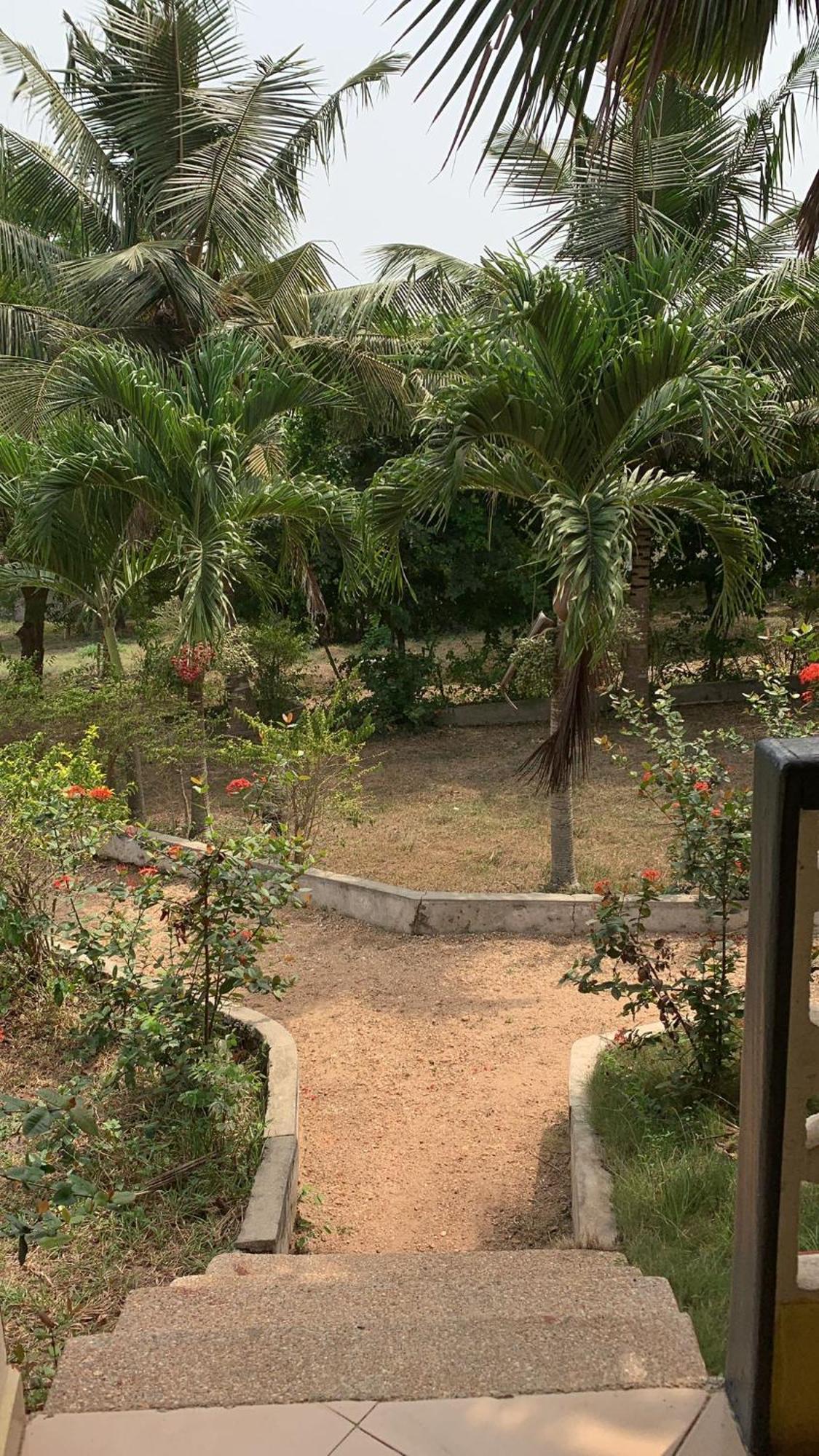 Paradise Ocean Resort Cape Coast Exterior photo