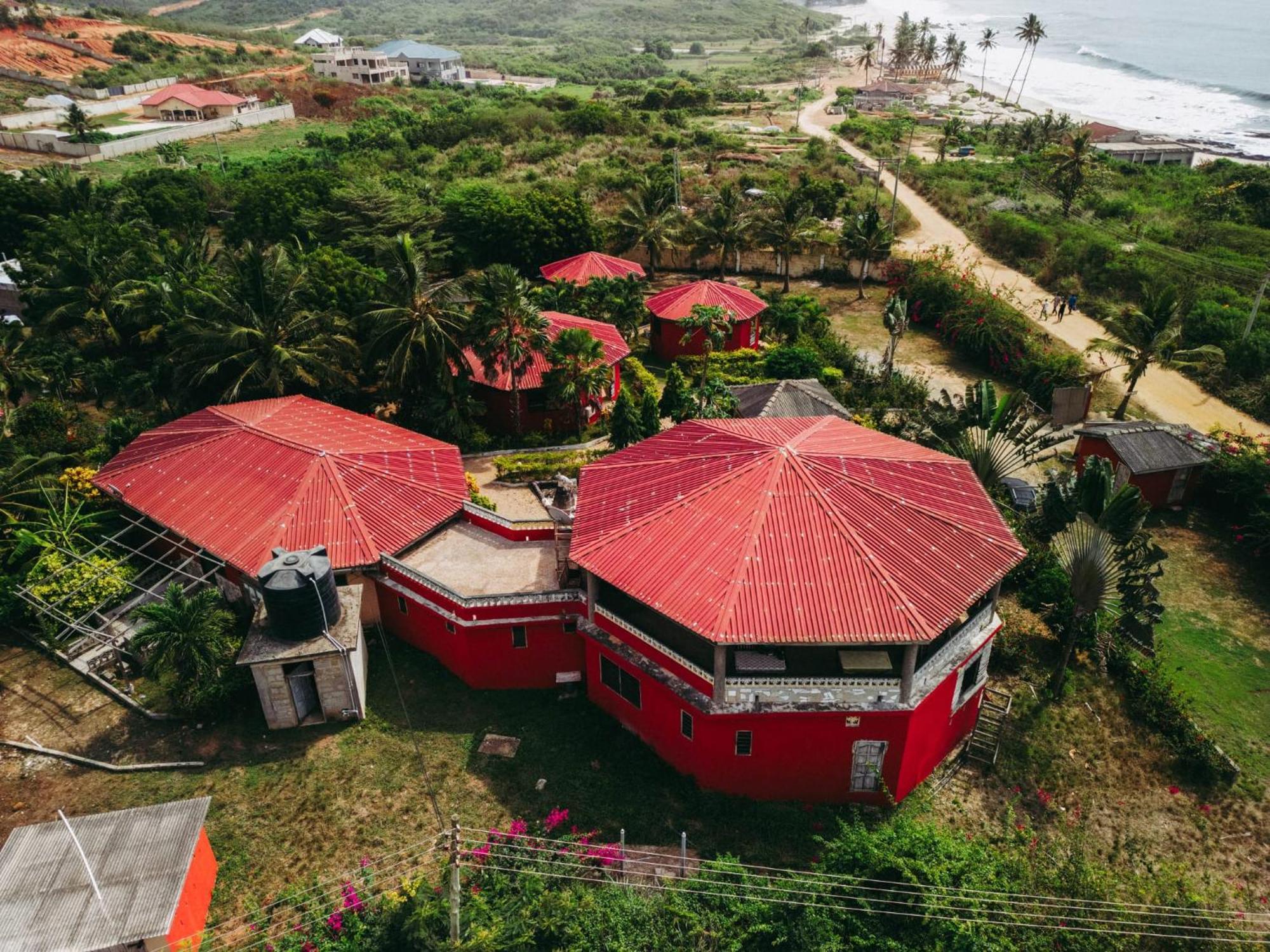 Paradise Ocean Resort Cape Coast Exterior photo