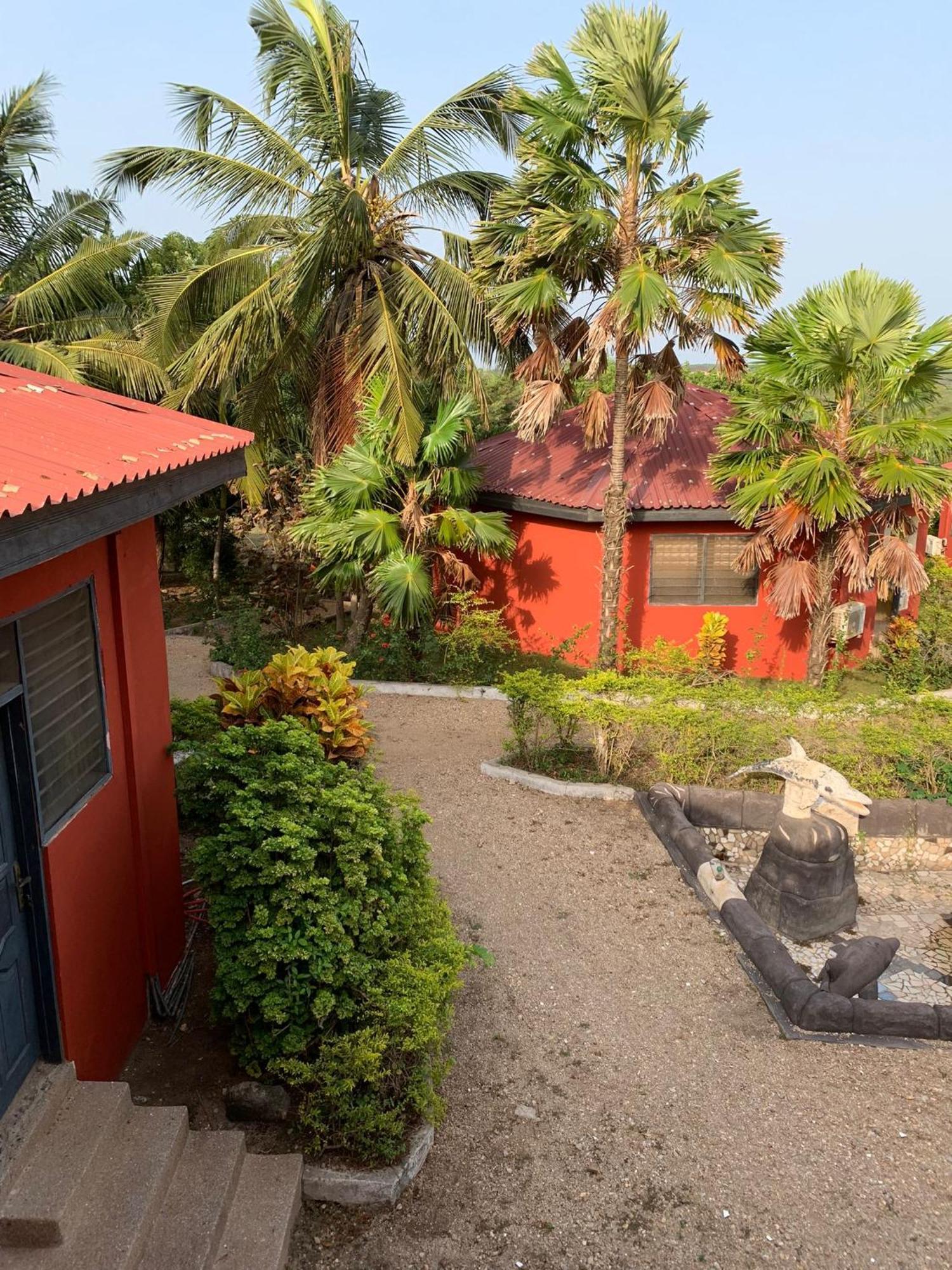 Paradise Ocean Resort Cape Coast Exterior photo